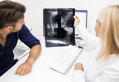 Diagnose einer Hals -Osteochondose im Menschen